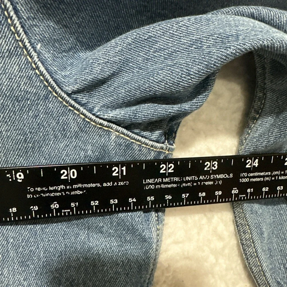 True Religion JESSE SN Trucker Jacket Men's M Medium Wash Denim Chest Pockets‎